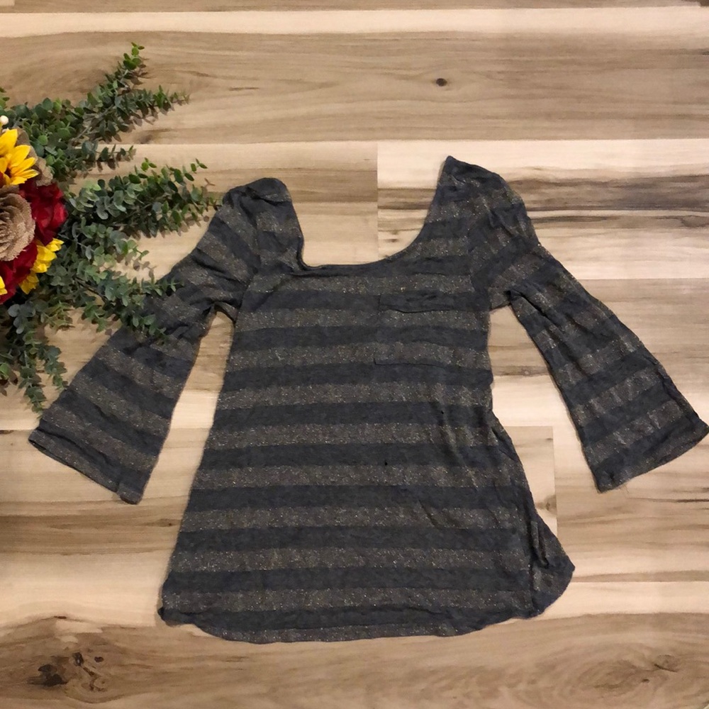T Los Angeles 3/4 sleeve shimmer shirt